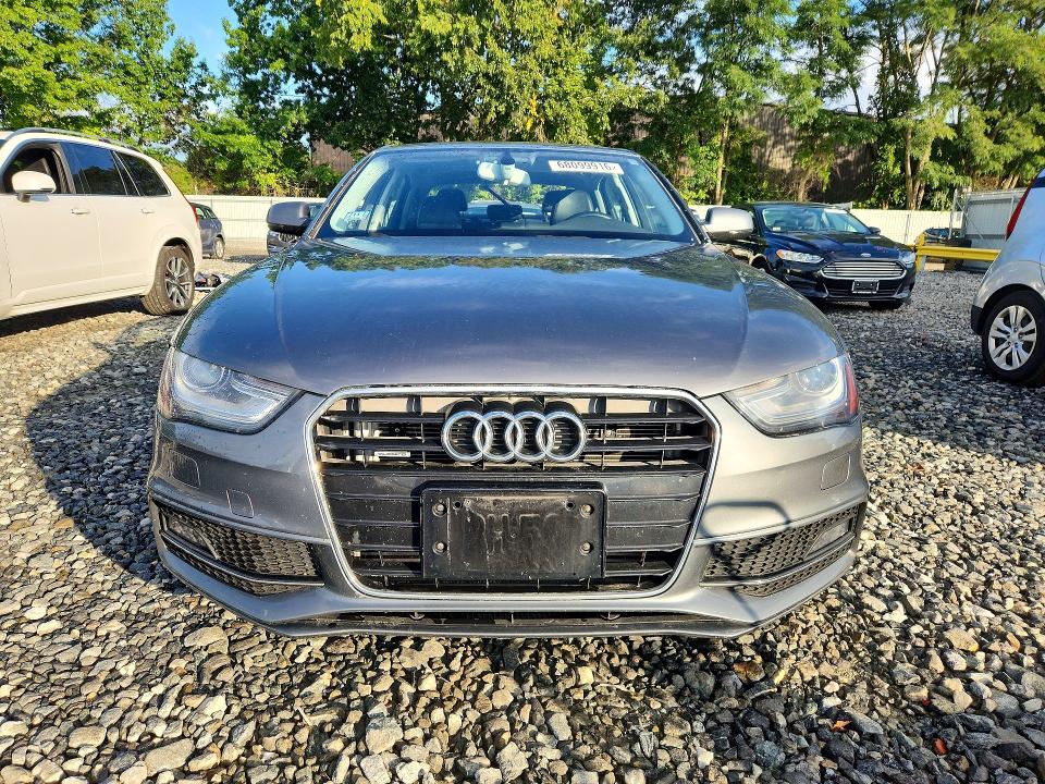 68099916 :رقم المزاد ، WAUBFAFL1FN037761 vin ، 2015 Audi A4 مزاد بيع