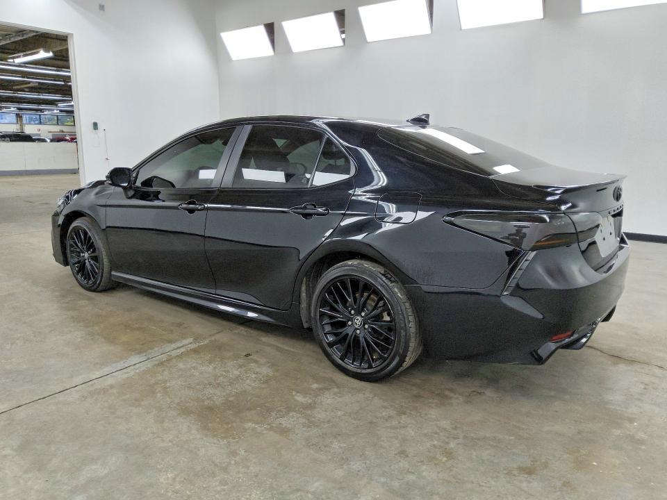 68045666 :رقم المزاد ، 4T1G11AK9NU039649 vin ، 2022 Toyota Camry مزاد بيع