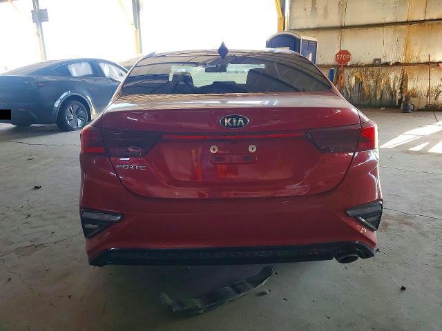 67807896 :رقم المزاد ، 3KPF24AD5ME387249 vin ، 2021 Kia Forte مزاد بيع