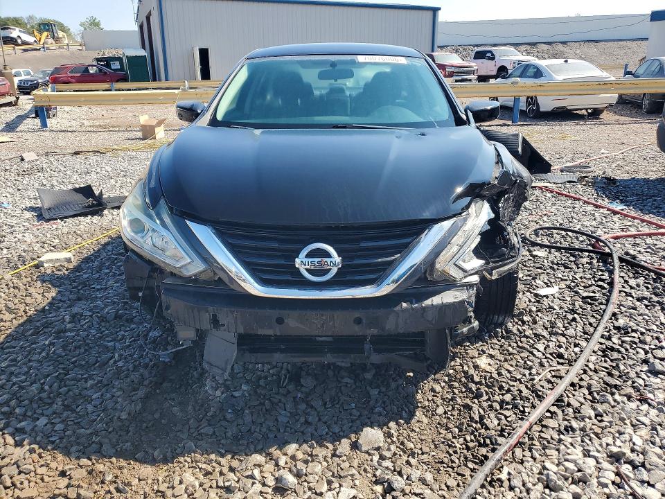 Auction sale of the 2018 Nissan Altima, vin: 1N4AL3AP0JC102509, lot number: 70076006