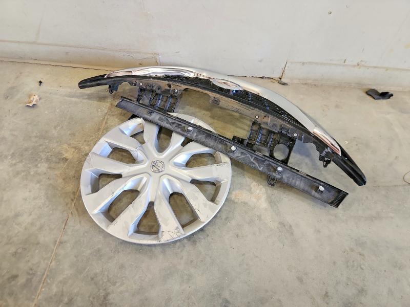 67094746 :رقم المزاد ، JN8AT2MV7JW305270 vin ، 2018 Nissan Rogue مزاد بيع
