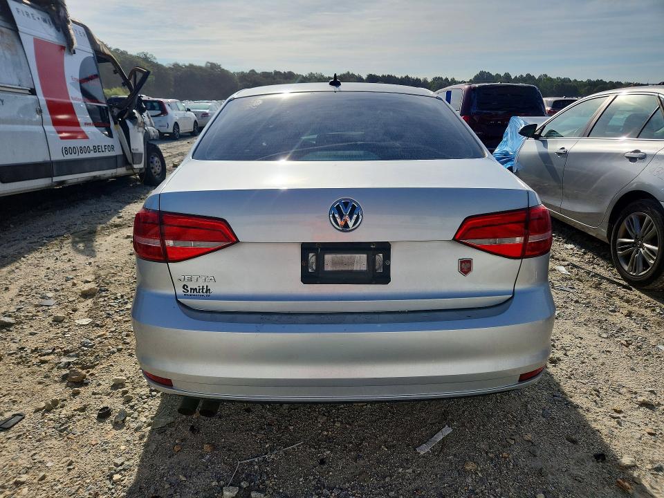 68238396 :رقم المزاد ، 3VW2K7AJ6FM269268 vin ، 2015 Volkswagen Jetta مزاد بيع