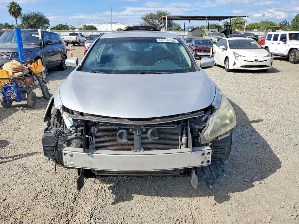 2013 Nissan Altima მანქანა იყიდება აუქციონზე, vin: 1N4AL3AP3DN580027, აუქციონის ნომერი: 68226206