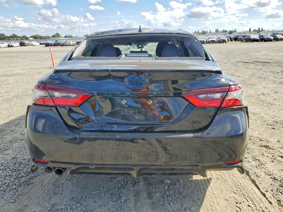 2023 Toyota Camry Hybrid მანქანა იყიდება აუქციონზე, vin: 4T1G31AK7PU057208, აუქციონის ნომერი: 67814426
