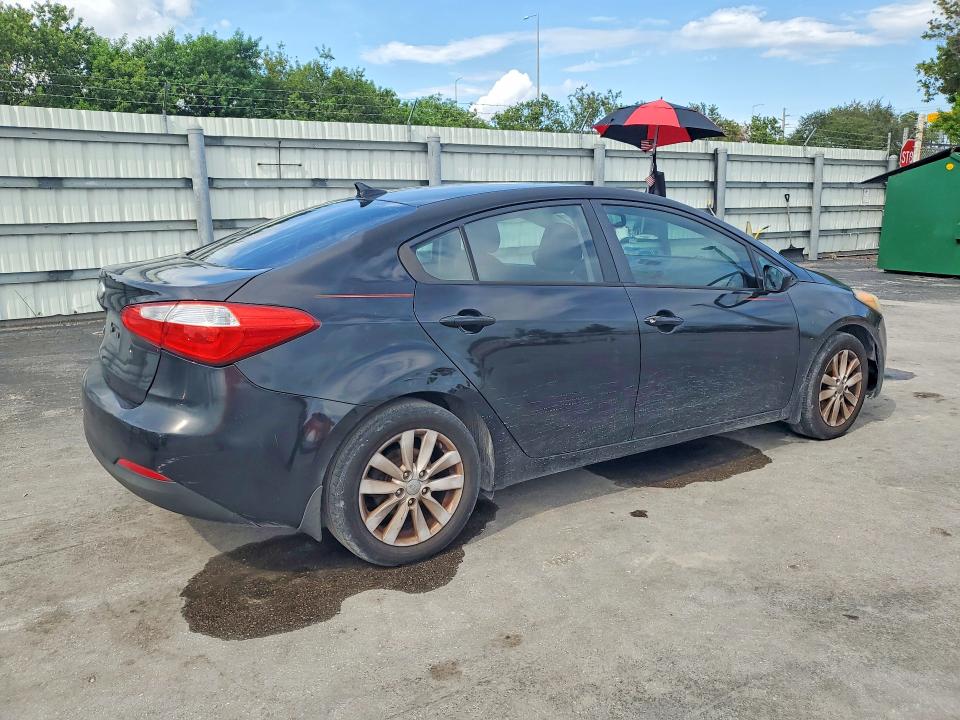 2015 Kia Forte მანქანა იყიდება აუქციონზე, vin: KNAFK4A6XF5284972, აუქციონის ნომერი: 67269626
