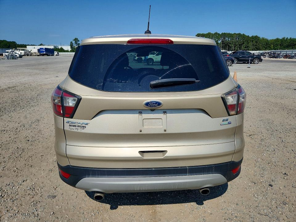 Продажа на аукционе авто 2017 Ford Escape, vin: 1FMCU9GD9HUA55786, номер лота: 67808186