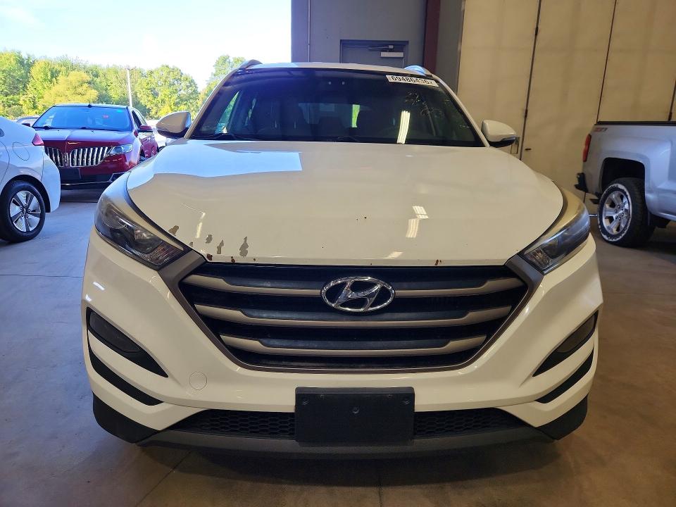 69486436 :رقم المزاد ، KM8J3CA28GU051046 vin ، 2016 Hyundai Tucson مزاد بيع