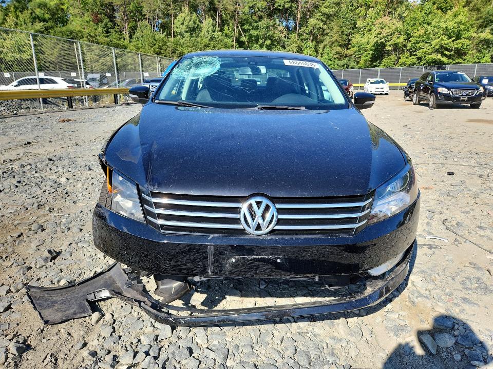 68645636 :رقم المزاد ، 1VWBT7A3XFC122838 vin ، 2015 Volkswagen Passat مزاد بيع
