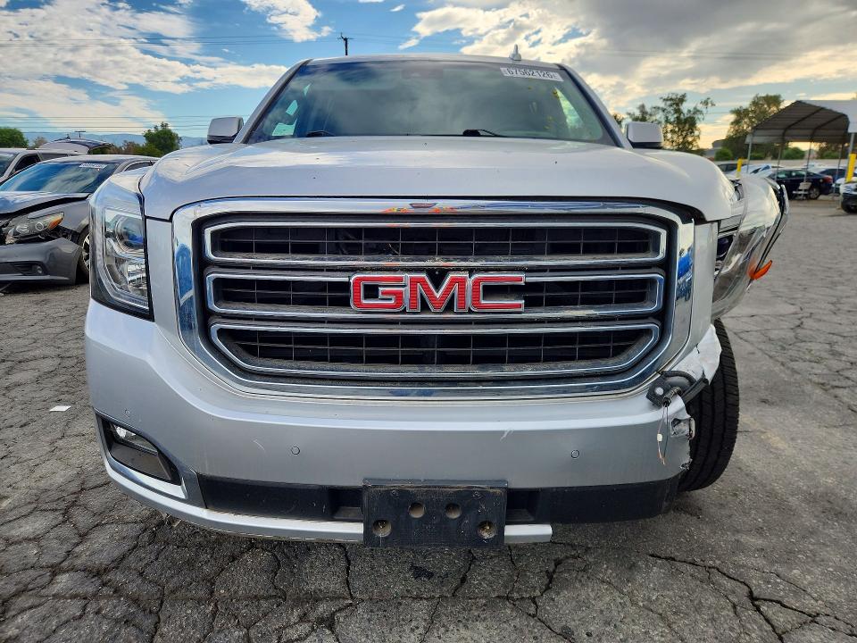 67562126 :رقم المزاد ، 1GKS1GKC4HR261715 vin ، 2017 Gmc Yukon Xl مزاد بيع