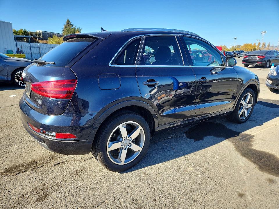 71245476 :رقم المزاد ، WA1GFCFS8FR005775 vin ، 2015 Audi Q3 مزاد بيع