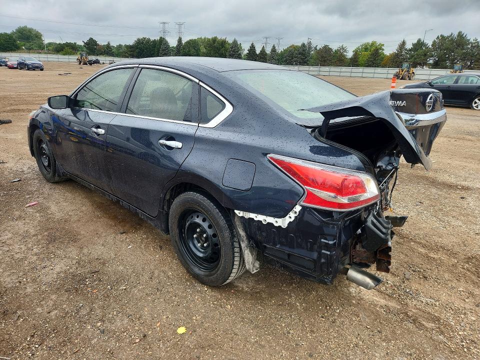 2015 Nissan Altima მანქანა იყიდება აუქციონზე, vin: 1N4AL3AP6FN377717, აუქციონის ნომერი: 68000556