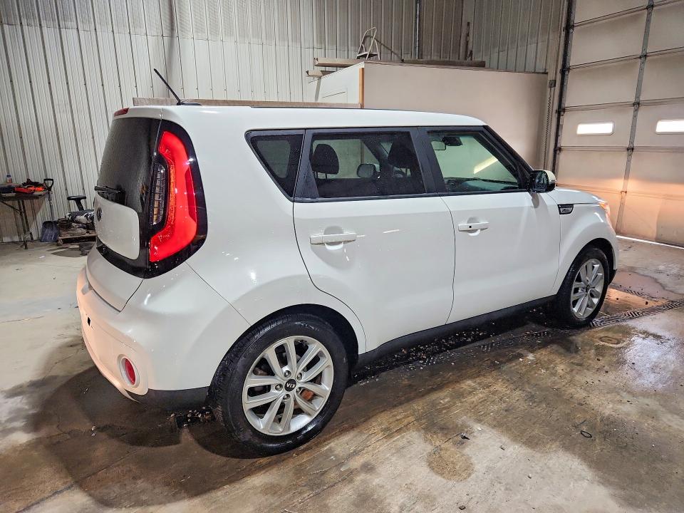 2017 Kia Soul მანქანა იყიდება აუქციონზე, vin: KNDJP3A53H7487418, აუქციონის ნომერი: 68947096