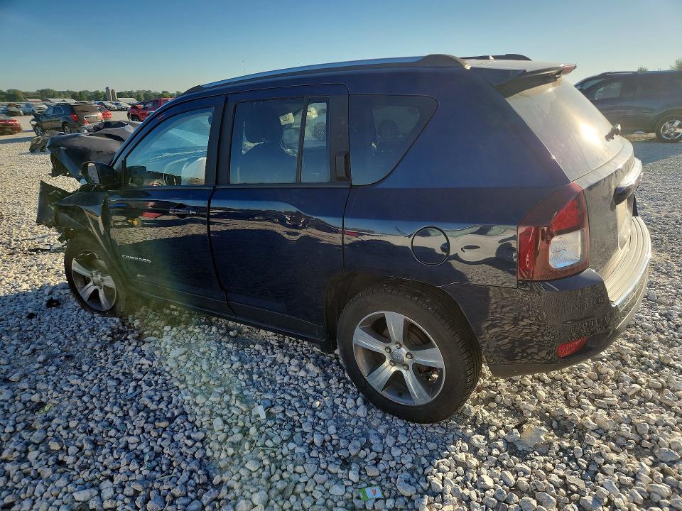 2017 Jeep Compass მანქანა იყიდება აუქციონზე, vin: 1C4NJCEA0HD102215, აუქციონის ნომერი: 70075146