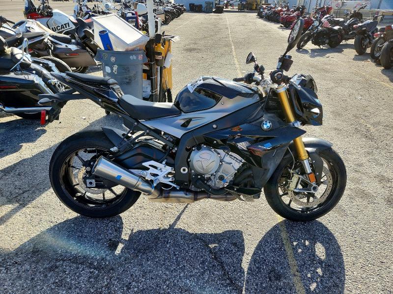 Aukcja sprzedaży 2016 Bmw S 1000, vin: WB10D120XGZ696764, numer aukcji: 68209616