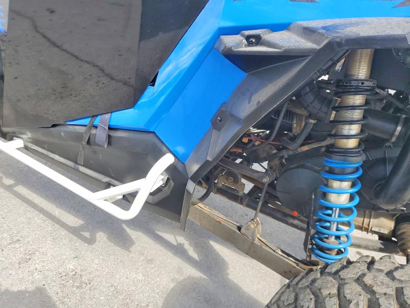 70535676 :رقم المزاد ، 4XAVDE994FB315719 vin ، 2015 Polaris Rzr Xp 100 مزاد بيع