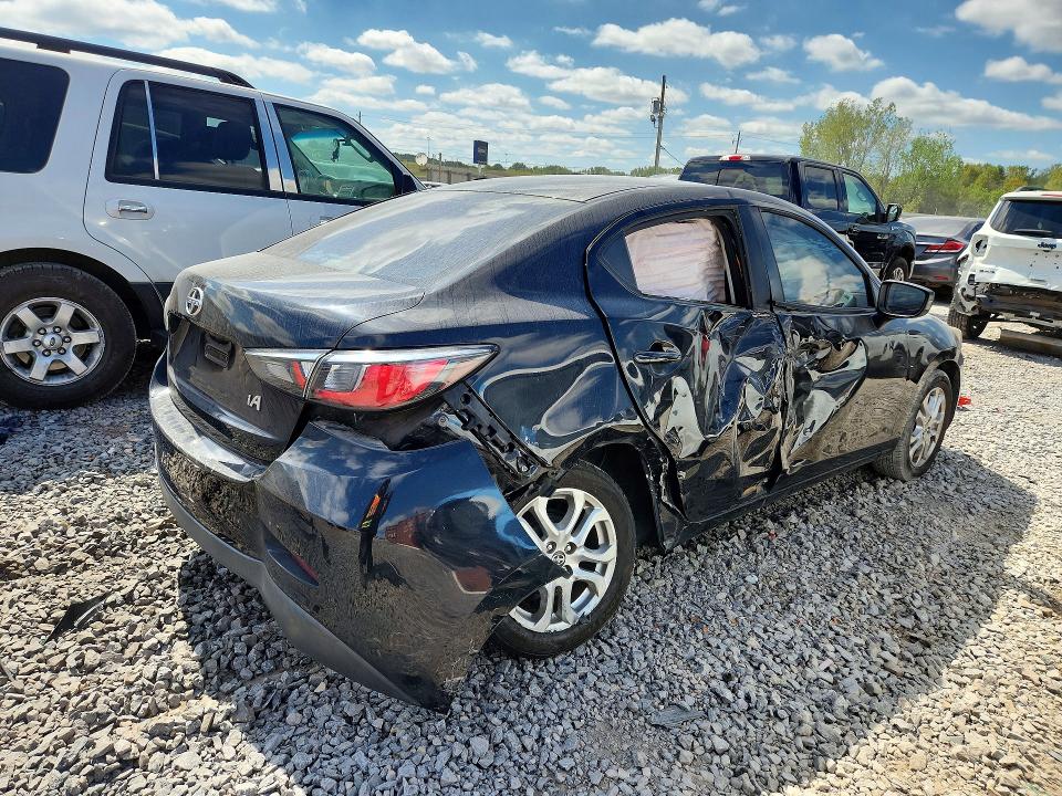 Продажа на аукционе авто 2016 Scion Ia, vin: 3MYDLBZV4GY126804, номер лота: 69955856