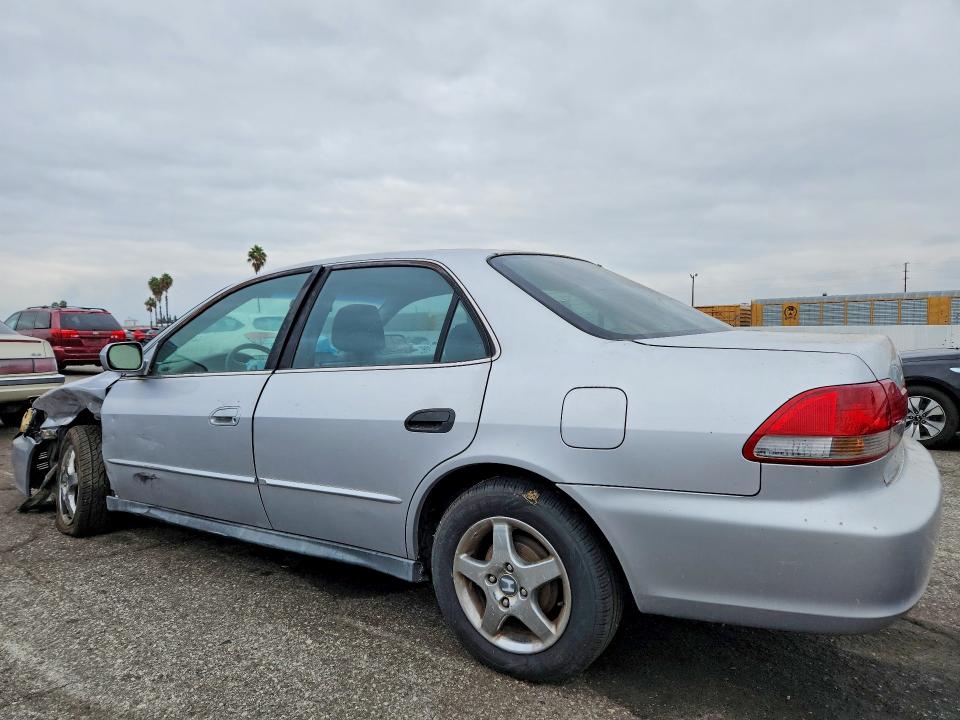 69627106 :رقم المزاد ، 3HGCG66532G703221 vin ، 2002 Honda Accord مزاد بيع