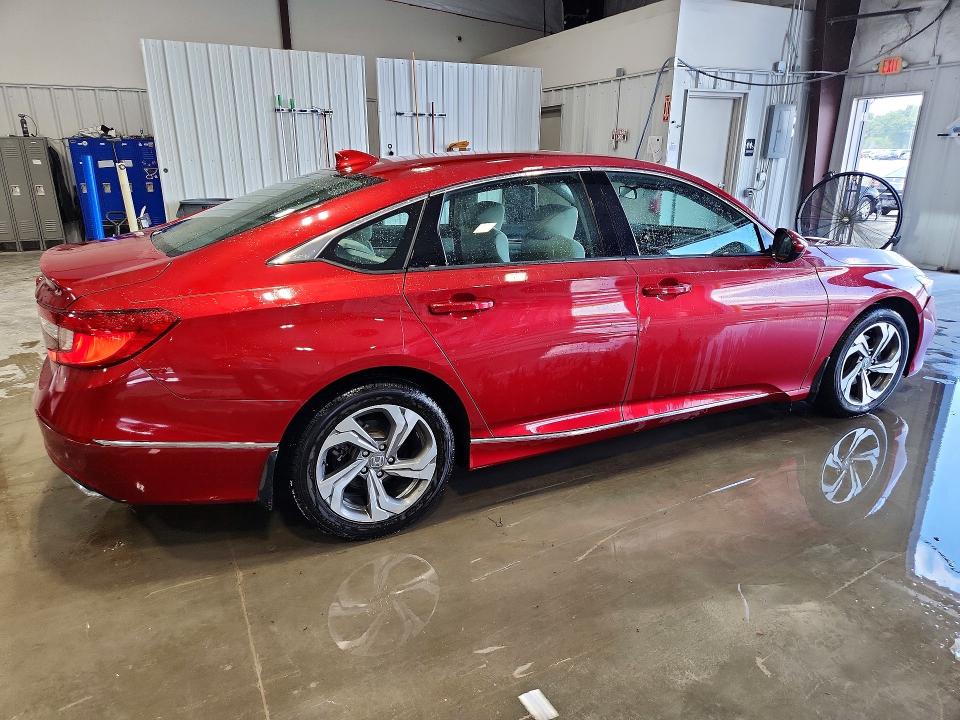 Продажа на аукционе авто 2018 Honda Accord, vin: 1HGCV1F45JA085770, номер лота: 67715456