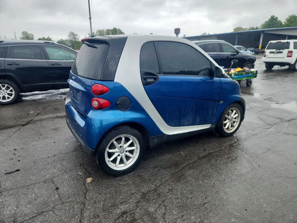 68567066 :رقم المزاد ، WMEEJ31XX8K142664 vin ، 2008 Smart Fortwo مزاد بيع