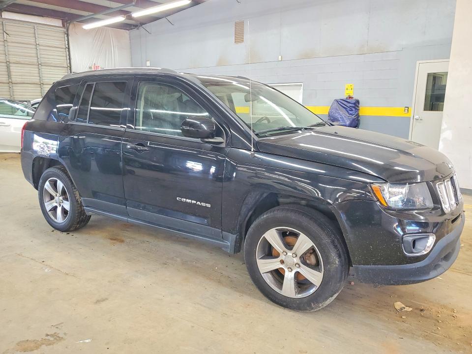 Продаж на аукціоні авто 2017 Jeep Compass, vin: 1C4NJDEB3HD139872, номер лоту: 70635046