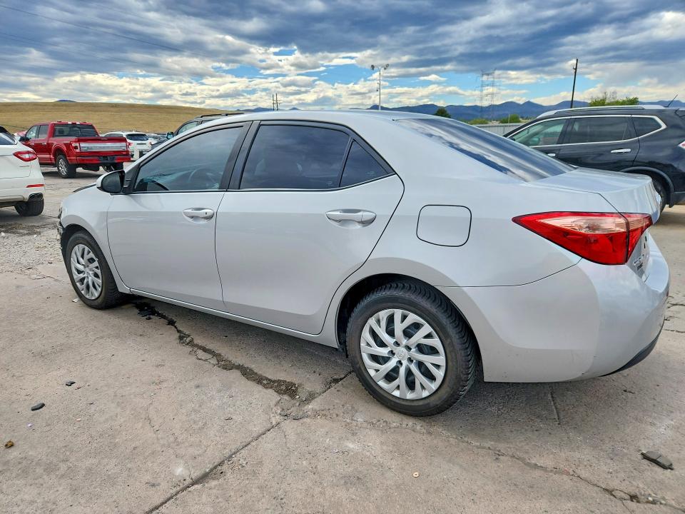 Продажа на аукционе авто 2017 Toyota Corolla, vin: 2T1BURHE7HC752104, номер лота: 68646256