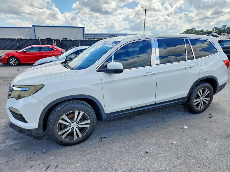 Продажа на аукционе авто 2016 Honda Pilot, vin: 5FNYF5H51GB020039, номер лота: 70641226