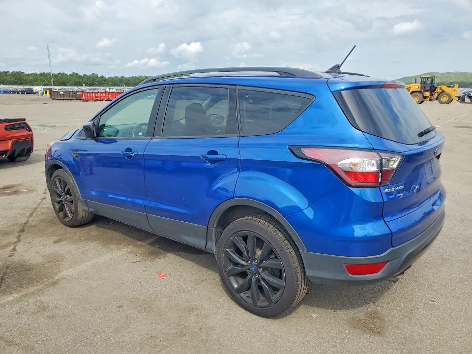 Продажа на аукционе авто 2018 Ford Escape, vin: 1FMCU0GD7JUB09197, номер лота: 68129786