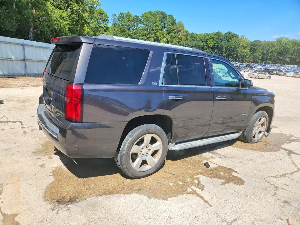 69183736 :رقم المزاد ، 1GNSKCKC9FR202441 vin ، 2015 Chevrolet Tahoe مزاد بيع