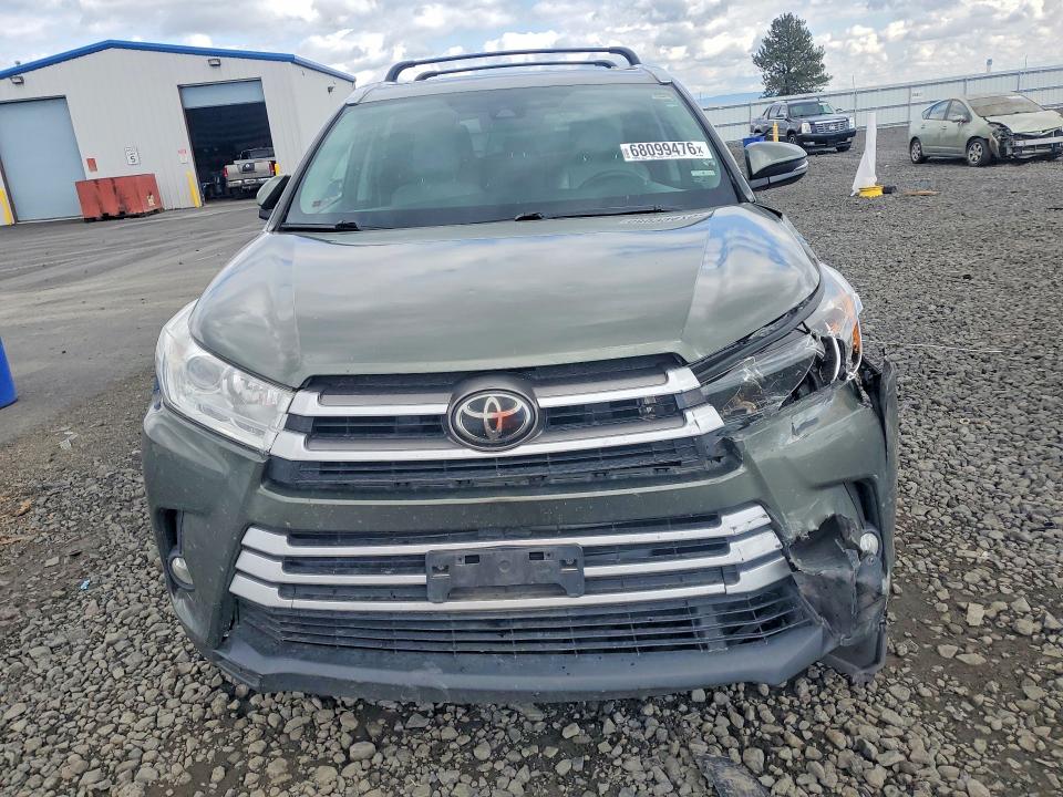 68099476 :رقم المزاد ، 5TDJZRFH5HS356528 vin ، 2017 Toyota Highlander مزاد بيع