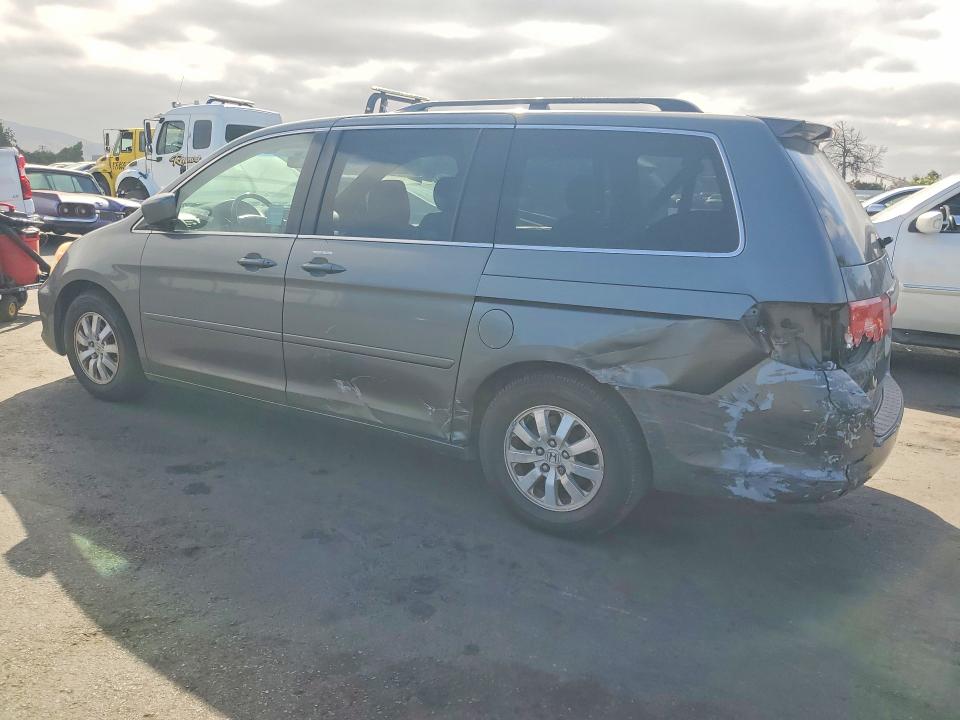 69354656 :رقم المزاد ، 5FNRL38798B405837 vin ، 2008 Honda Odyssey مزاد بيع