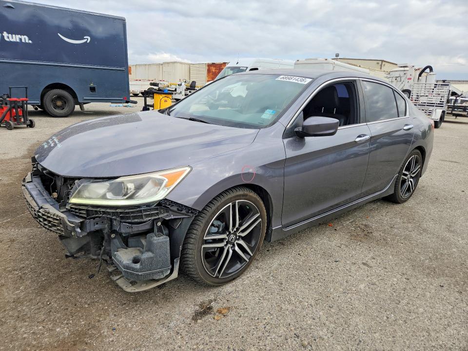 Продажа на аукционе авто 2017 Honda Accord, vin: 1HGCR2F10HA120063, номер лота: 68981436