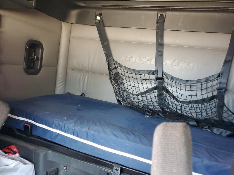 Продажа на аукционе авто 2022 Freightliner Cascadia 126, vin: 3AKJHHDR2NSNK9005, номер лота: 66141986