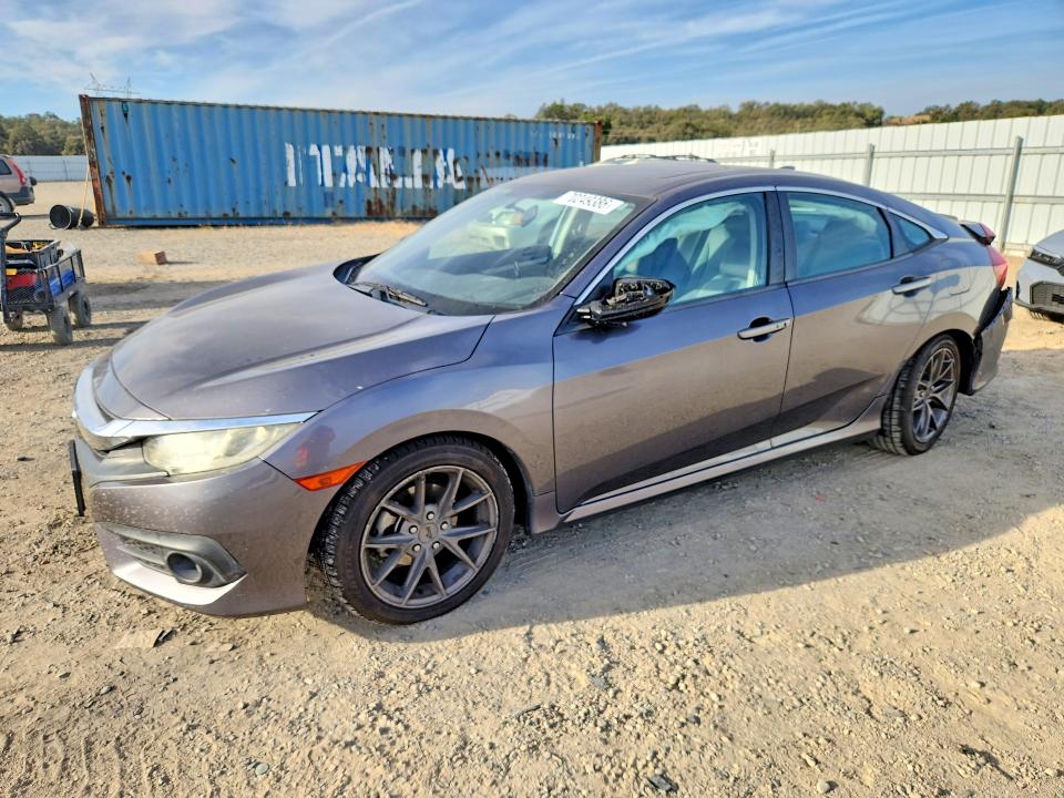70249386 :رقم المزاد ، 19XFC1F36GE208619 vin ، 2016 Honda Civic مزاد بيع