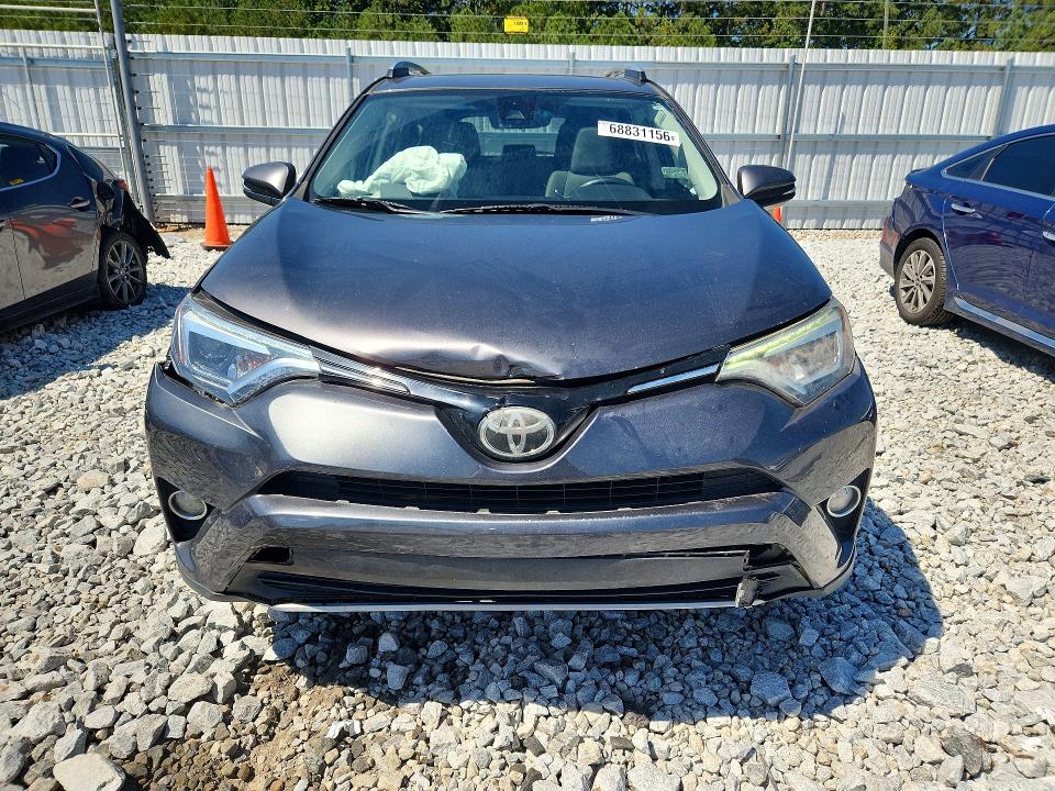 2017 Toyota Rav4 მანქანა იყიდება აუქციონზე, vin: JTMYFREV7HJ722324, აუქციონის ნომერი: 68831156