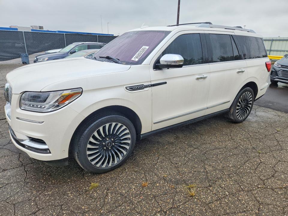 Продажа на аукционе авто 2018 Lincoln Navigator, vin: 5LMJJ2TT3JEL06660, номер лота: 68928896
