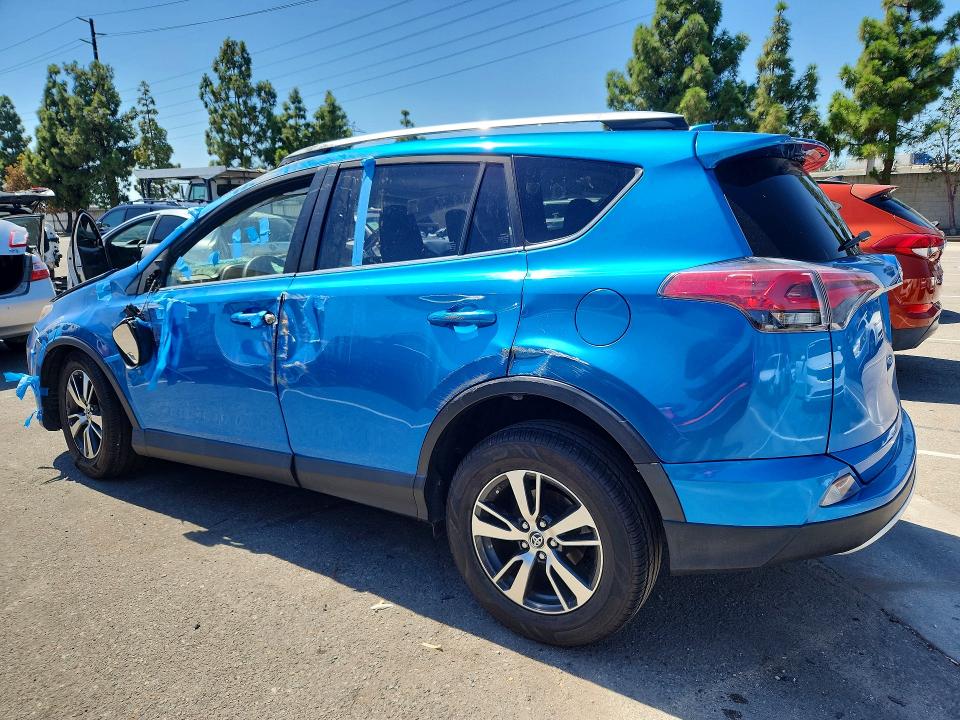 Aukcja sprzedaży 2018 Toyota Rav4, vin: JTMWFREV3JJ737710, numer aukcji: 68333736