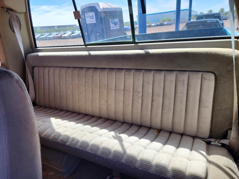 Продажа на аукционе авто 1993 Chevrolet Gmt-400, vin: 2GCEK19K9P1197484, номер лота: 69899686