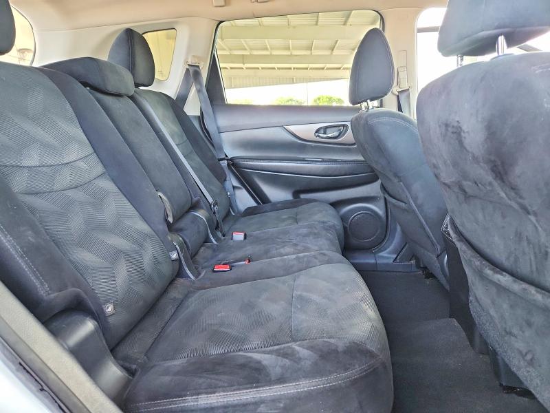 68717306 :رقم المزاد ، 5N1AT2MT5GC734682 vin ، 2016 Nissan Rogue مزاد بيع
