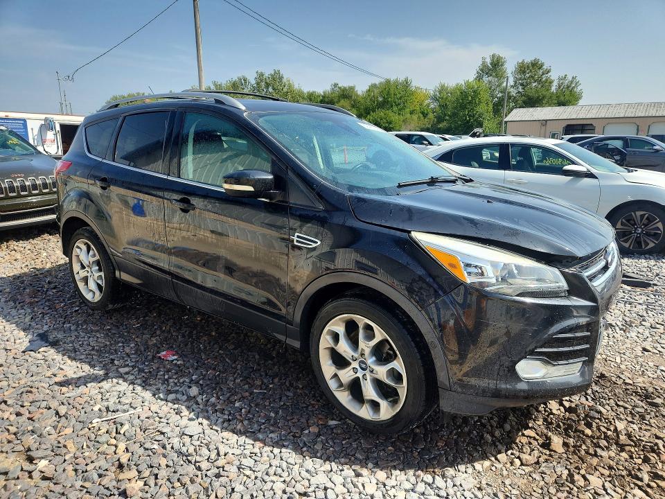69490016 :رقم المزاد ، 1FMCU9J93DUC10525 vin ، 2013 Ford Escape مزاد بيع
