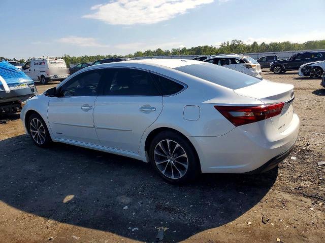 67306636 :رقم المزاد ، 4T1BD1EB3JU064844 vin ، 2018 Toyota Avalon Hybrid مزاد بيع
