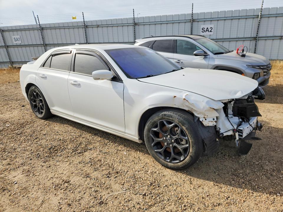 69683716 :رقم المزاد ، 2C3CCAGG6NH150909 vin ، 2022 Chrysler 300 مزاد بيع