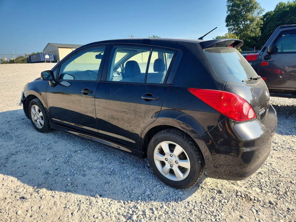 67138126 :رقم المزاد ، 3N1BC1CP0BL402656 vin ، 2011 Nissan Versa مزاد بيع