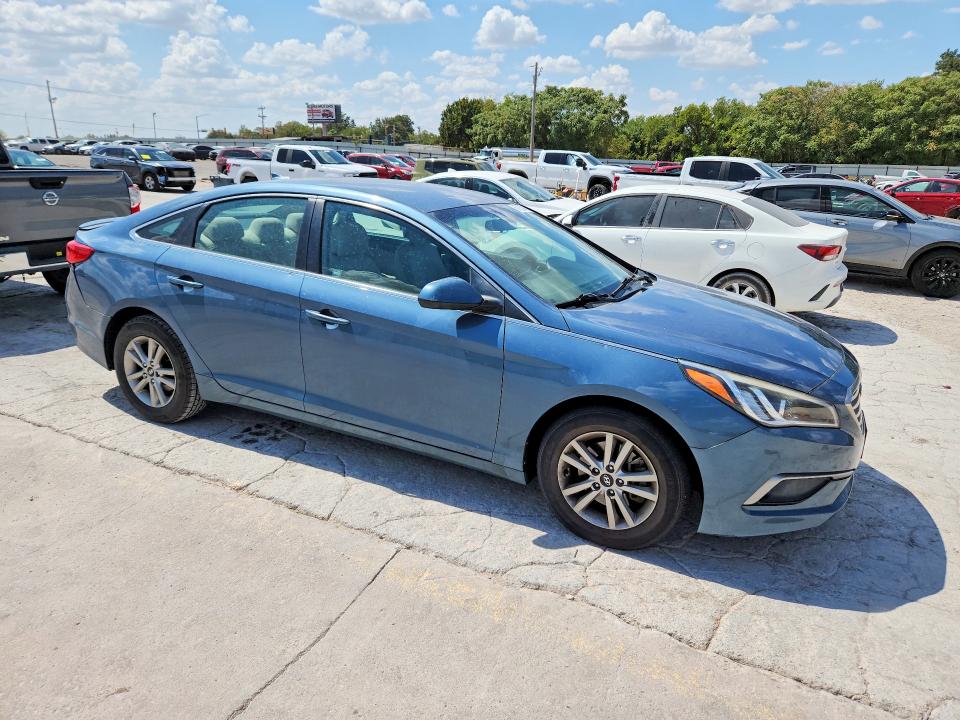 2017 Hyundai Sonata მანქანა იყიდება აუქციონზე, vin: 5NPE24AF4HH520310, აუქციონის ნომერი: 67083746