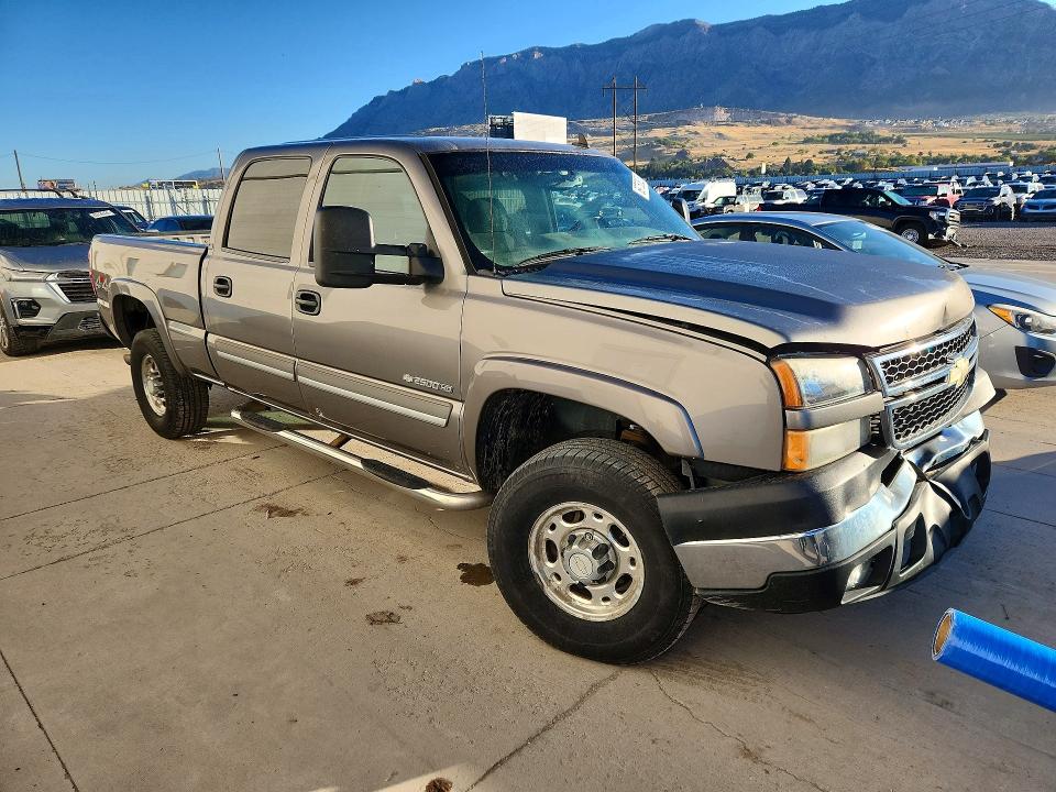 2006 Chevrolet Silverado მანქანა იყიდება აუქციონზე, vin: 1GCHK23U16F268715, აუქციონის ნომერი: 69750826