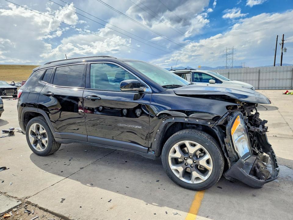 67868416 :رقم المزاد ، 3C4NJDCB7JT400875 vin ، 2018 Jeep Compass مزاد بيع