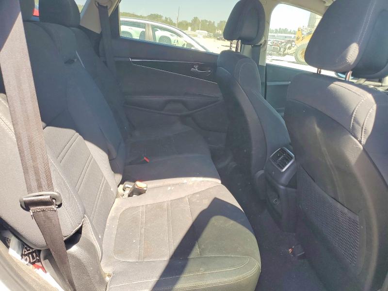 67784476 :رقم المزاد ، 5XYPG4A33GG130885 vin ، 2016 Kia Sorento مزاد بيع