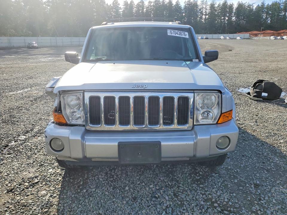 67043876 :رقم المزاد ، 1J4RG4GK3AC101559 vin ، 2010 Jeep Commander مزاد بيع