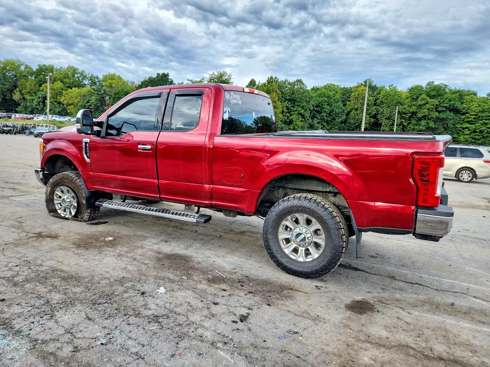 70072496 :رقم المزاد ، 1FT7X2B6XHED03096 vin ، 2017 Ford F250 مزاد بيع