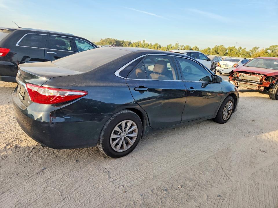 Aukcja sprzedaży 2015 Toyota Camry, vin: 4T4BF1FK6FR461471, numer aukcji: 70378186
