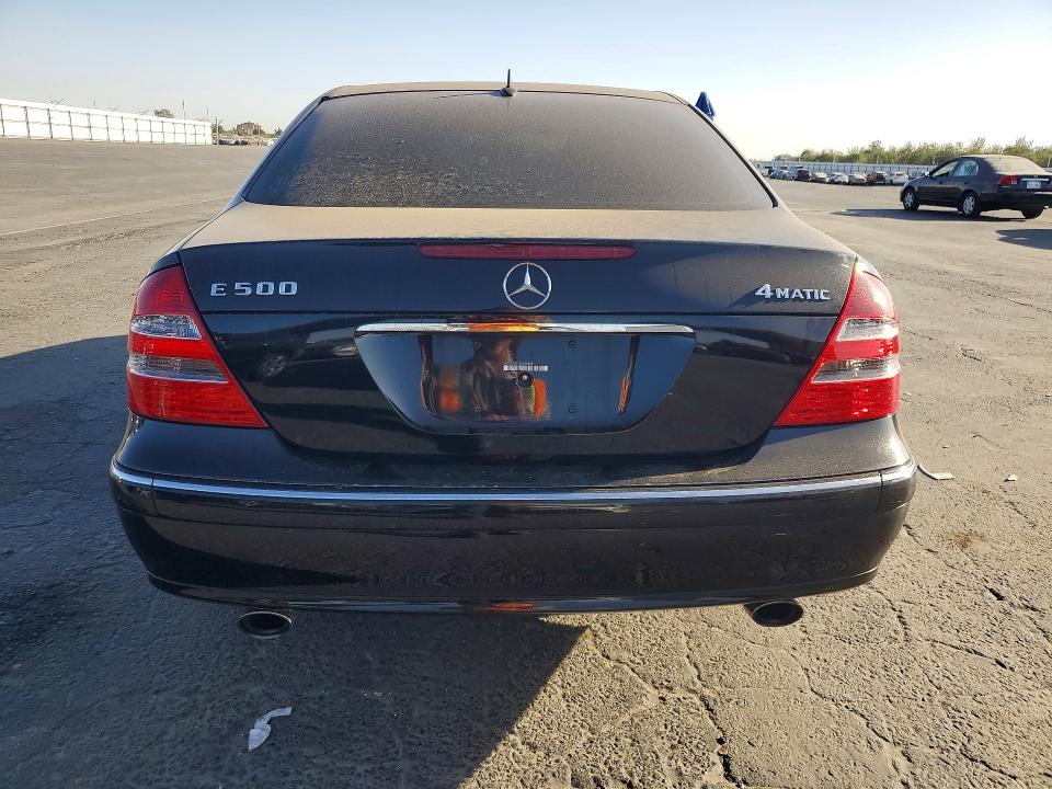 68836406 :رقم المزاد ، WDBUF83J76X188288         vin ، 2006 Mercedes-benz E مزاد بيع